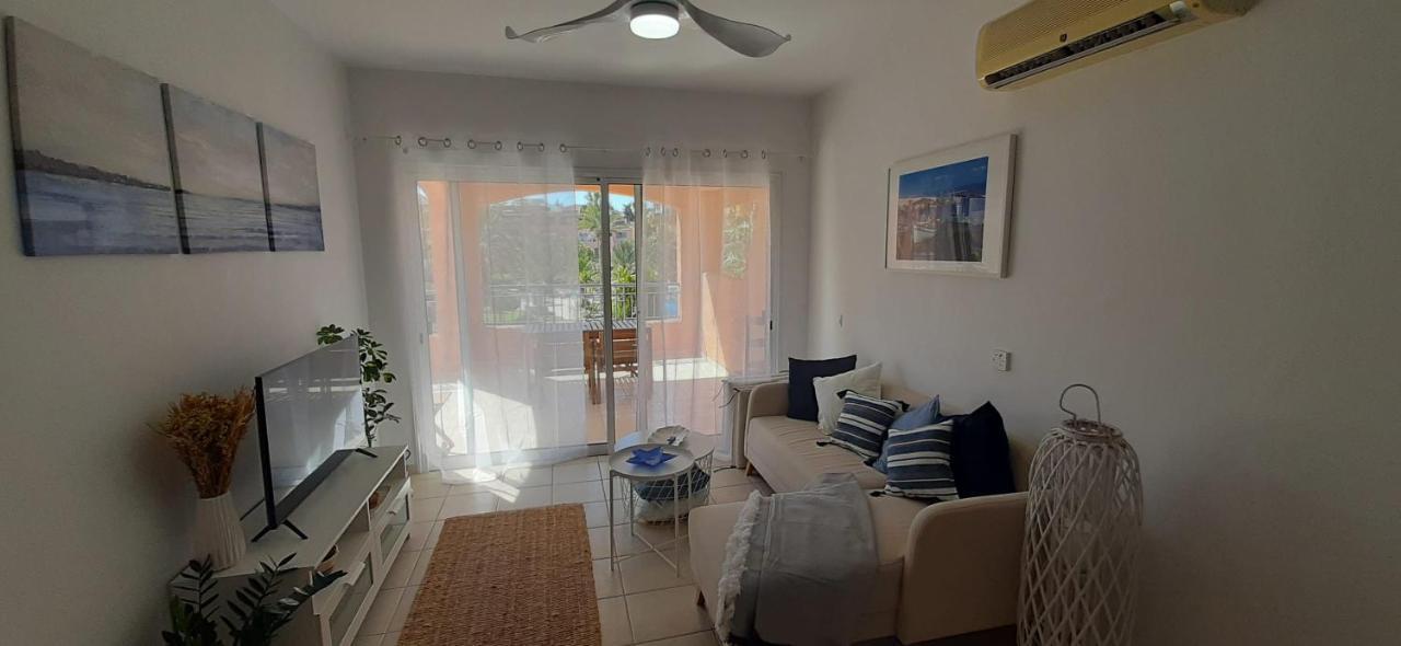 Paphos Limnaria Gardens - Superb Modern 1 Bed Apartment With Pool Views מראה חיצוני תמונה
