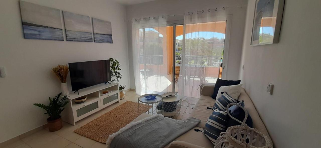 Paphos Limnaria Gardens - Superb Modern 1 Bed Apartment With Pool Views מראה חיצוני תמונה