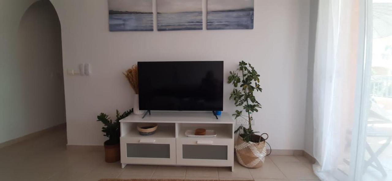 Paphos Limnaria Gardens - Superb Modern 1 Bed Apartment With Pool Views מראה חיצוני תמונה