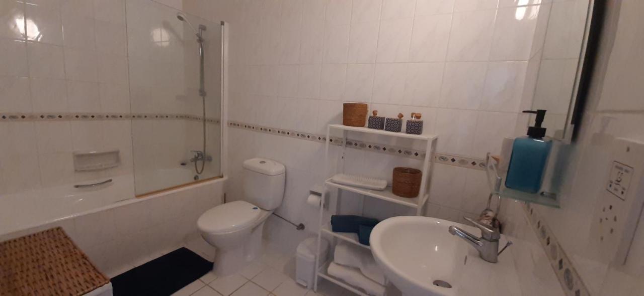Paphos Limnaria Gardens - Superb Modern 1 Bed Apartment With Pool Views מראה חיצוני תמונה